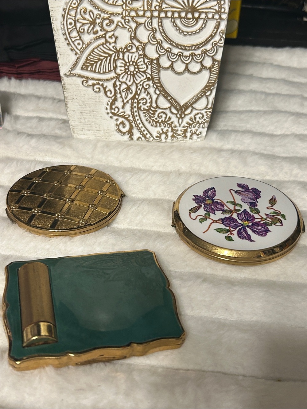 Vintage Stratton compact mirrors- Pick 1
